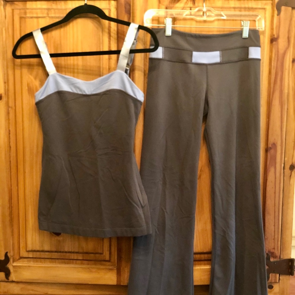 Lululemon set. Top and reversible pants.
